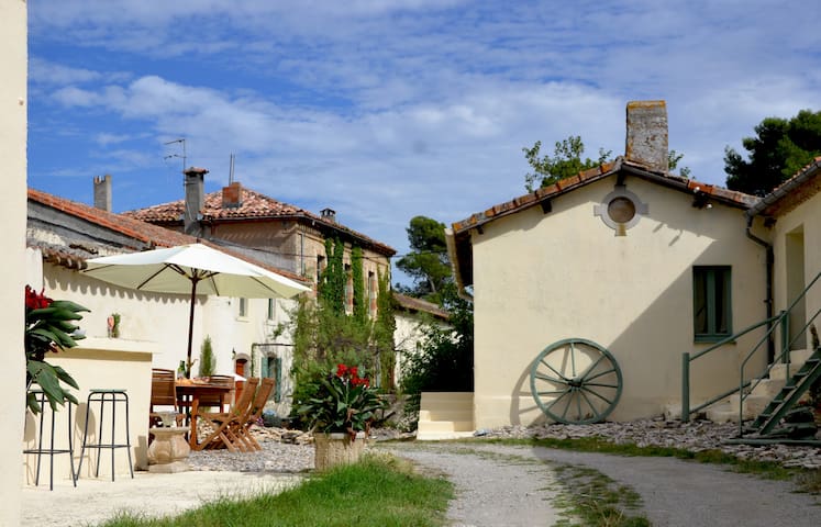 Conques-sur-Orbiel的民宿