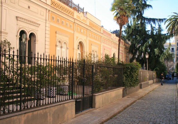 巴塞罗那中央联排别墅