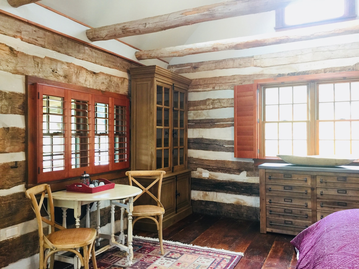 Herb Cottage-Elegant Cabin on Farm plus Farm Tour!