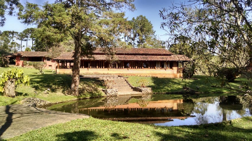 São Lourenço da Serra的民宿