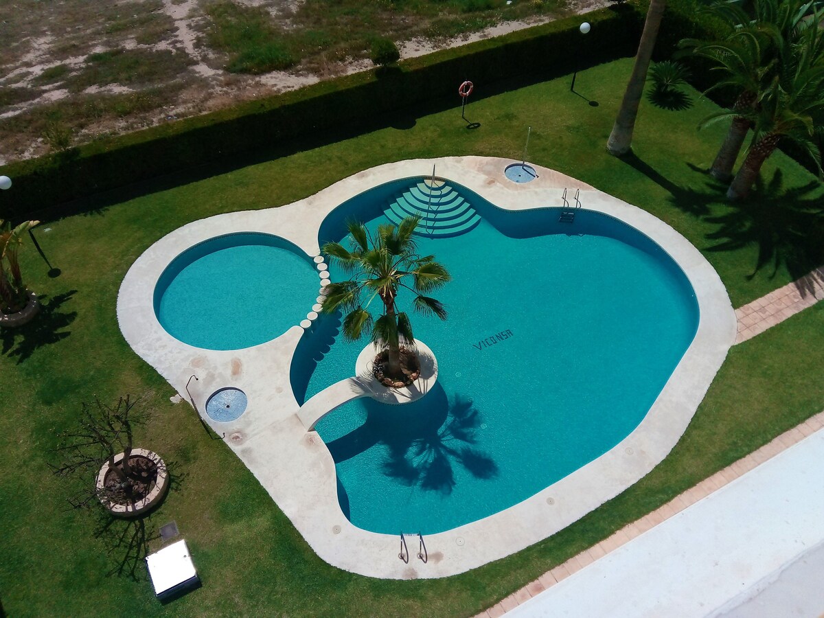 Apartamento con piscina y vistas - Villajoyosa