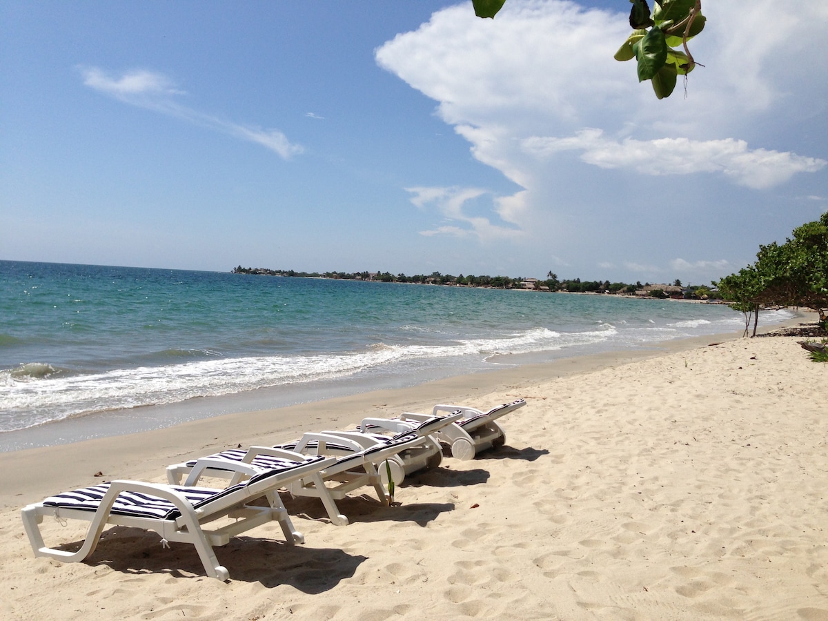 CARTAGENA OUTSKIRTS -  BALSILLAS! CARIBBEAN SEA