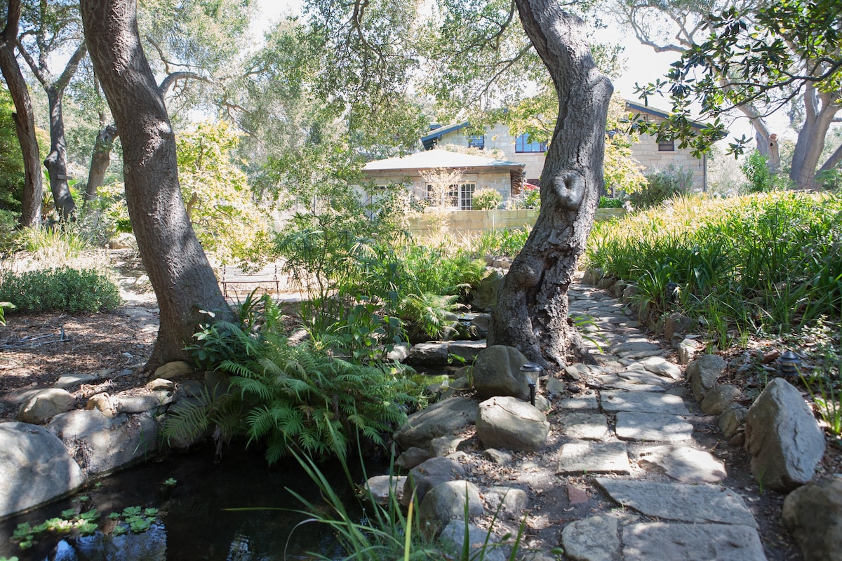 蒙特西托石马车房（ Montecito Stone Carriage House ） 1间可爱的卧室