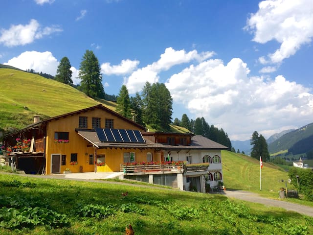 Davos Frauenkirch的民宿