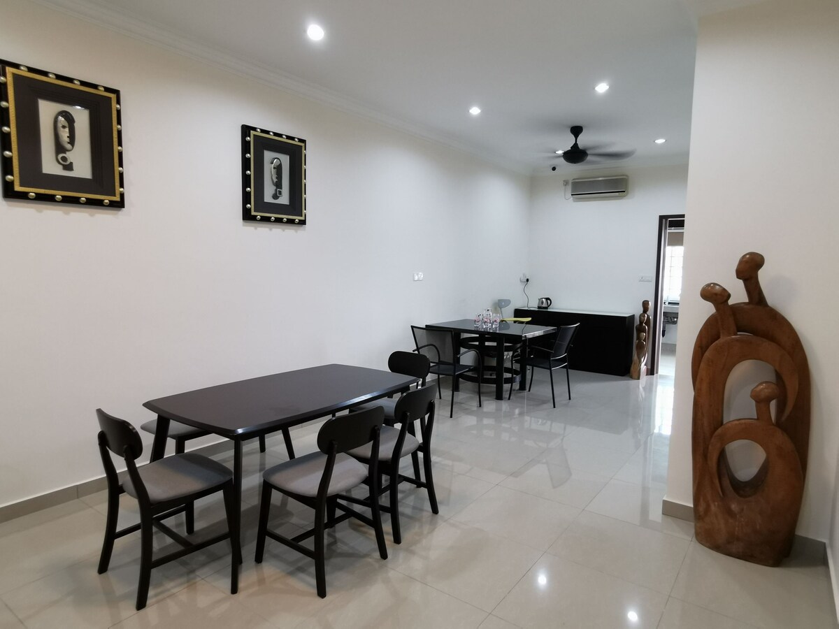 Homezstay Permyjaya Miri