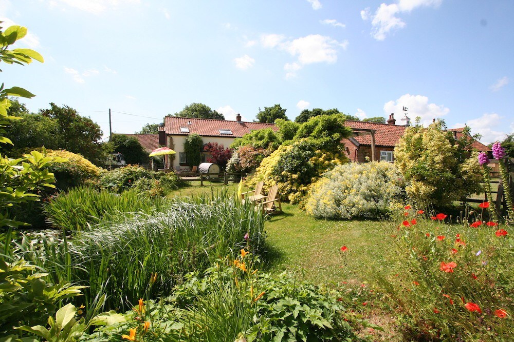 The Borrowers: Fabulous Romantic Cottage for Two