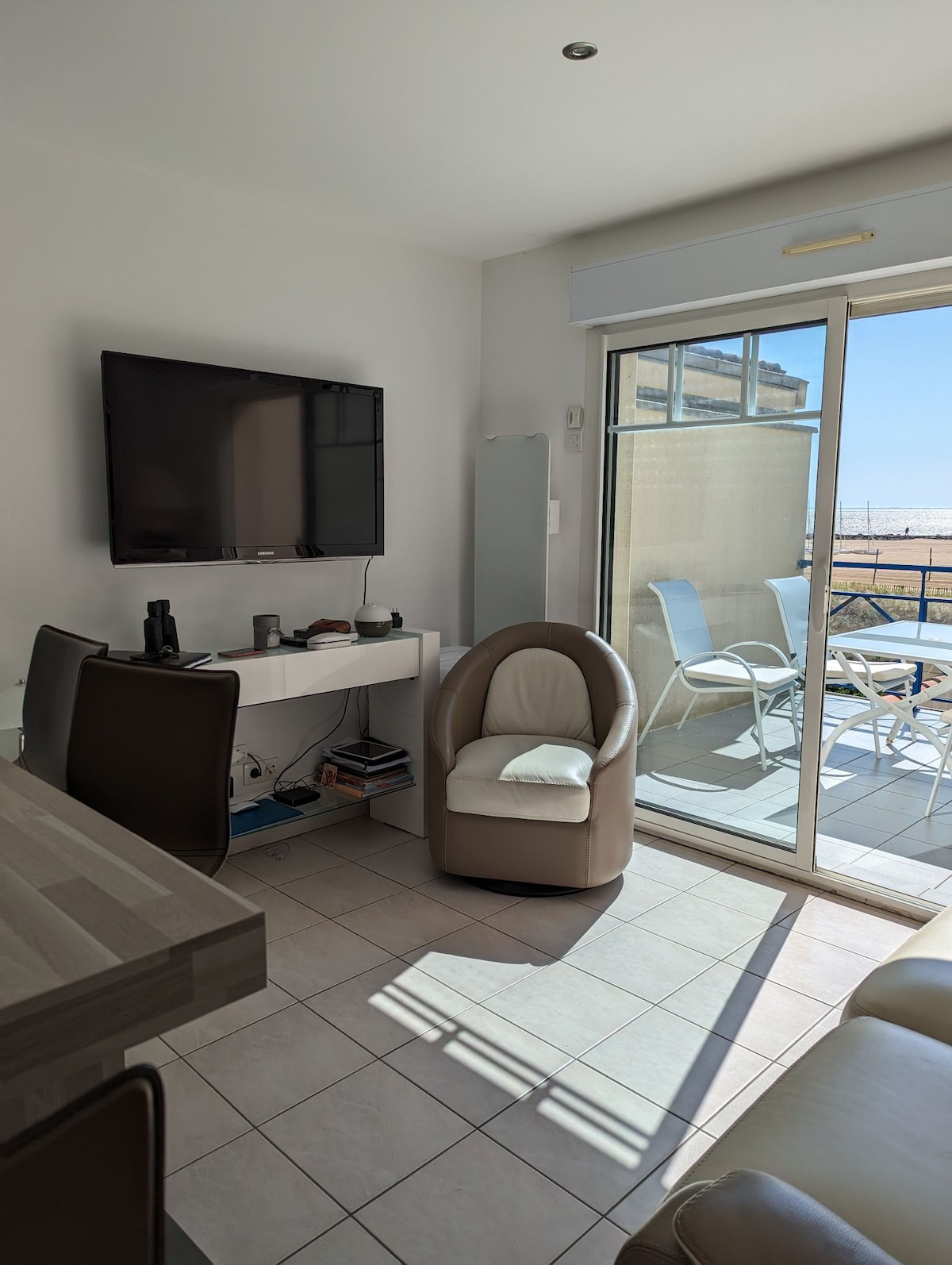 Soleil couchant :Appartement avec terrasse vue mer