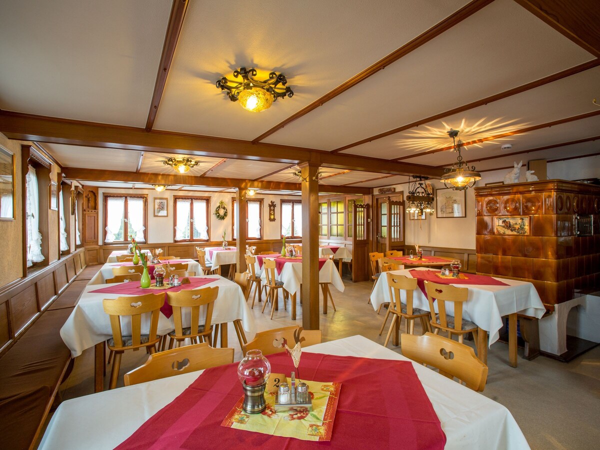 Landgasthof Thälerhäusle-Ochsen, (Furtwangen), Classic Doppelzimmer mit Balkon