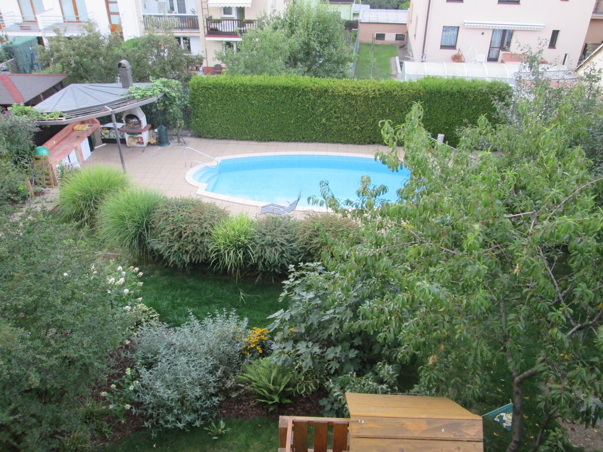 Large flat in Villa-ideal for families -up to 8 PX