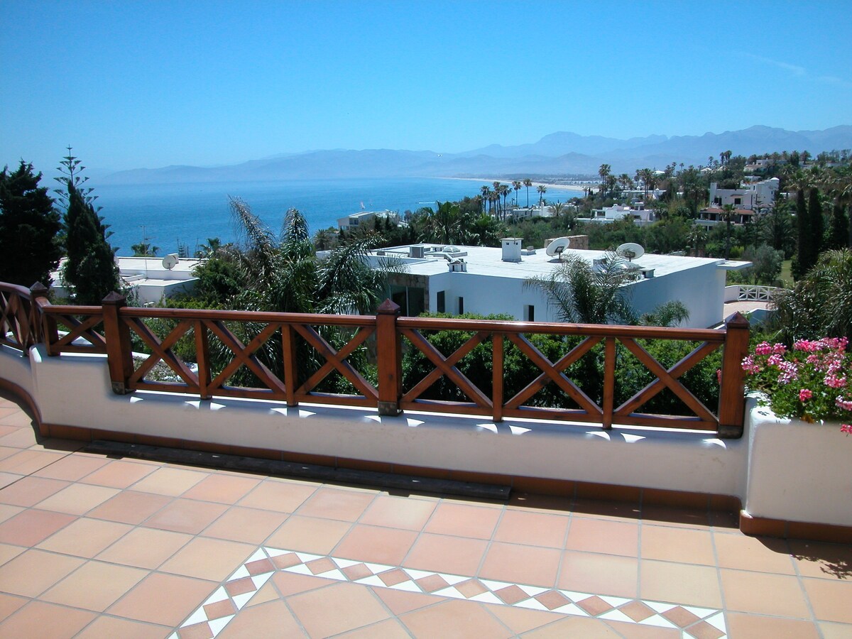 Cabo Negro espléndida villa de lujo  junto al mar