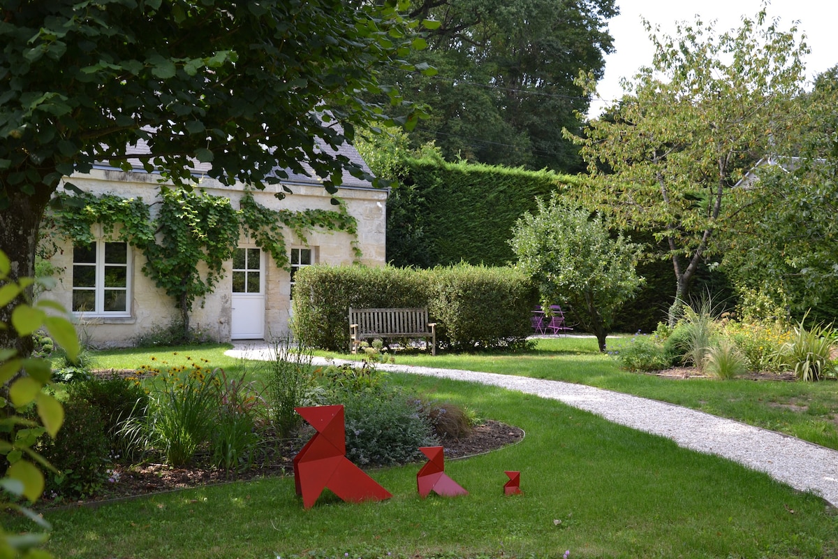 Pavillon de La Lanterne Rochecorbon （距离Tours 2分钟路程）