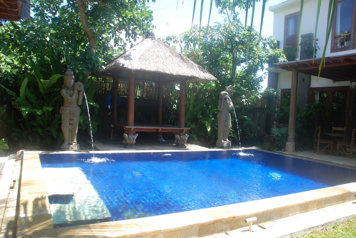 Luxurious Room, Pool, Garden, kitchen, Sanur beach