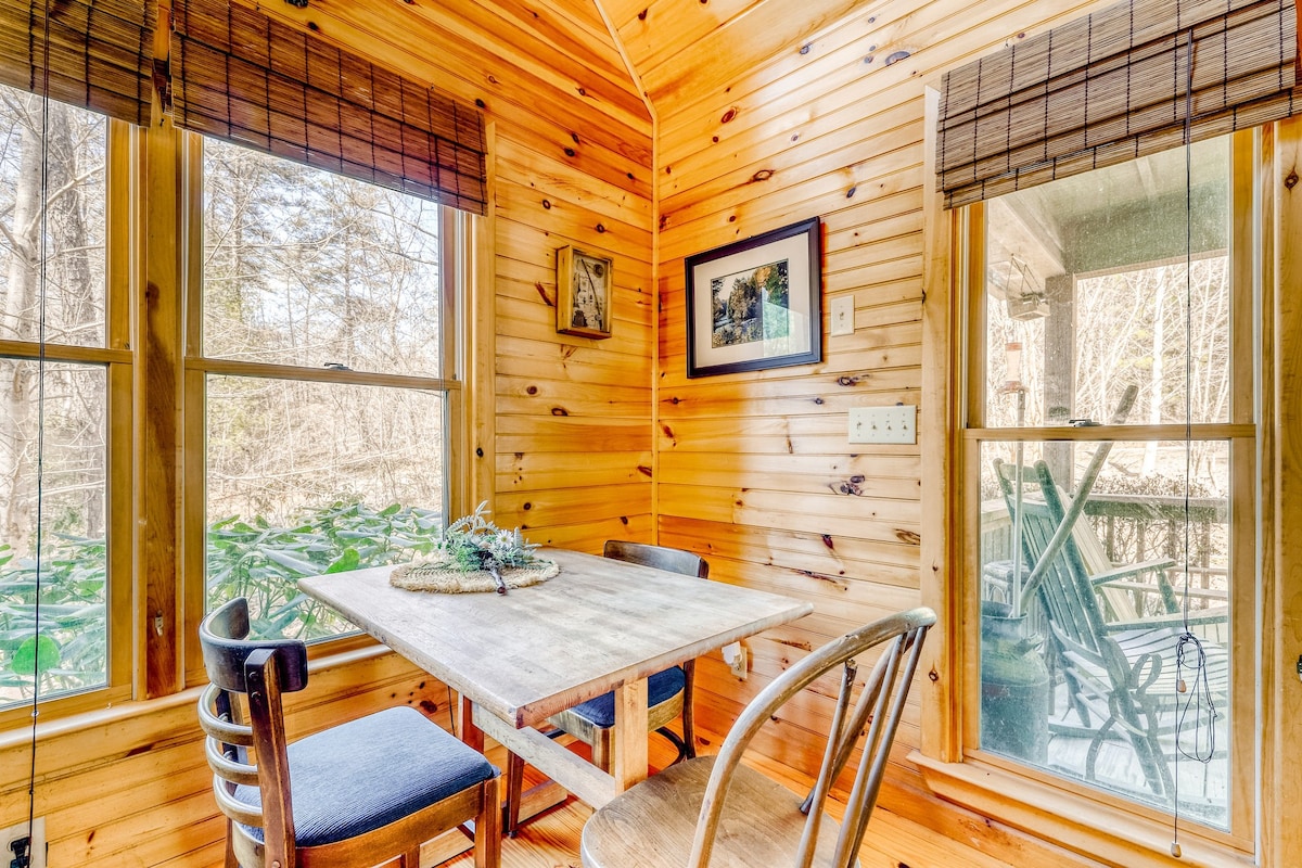 Lovely dog-friendly cabin w/ wood-burning stove, private hot tub, & free WiFi!