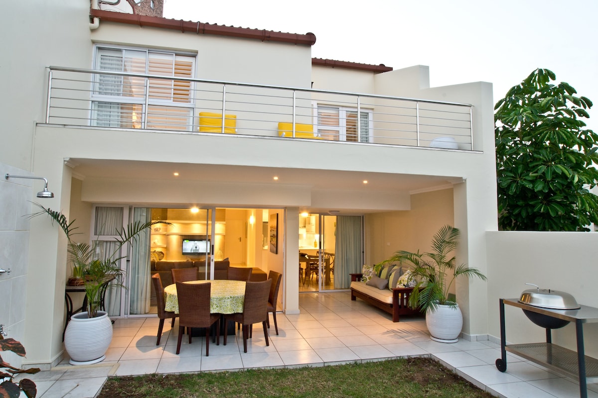 D3 Sea Lodge-by Stay in Umhlanga