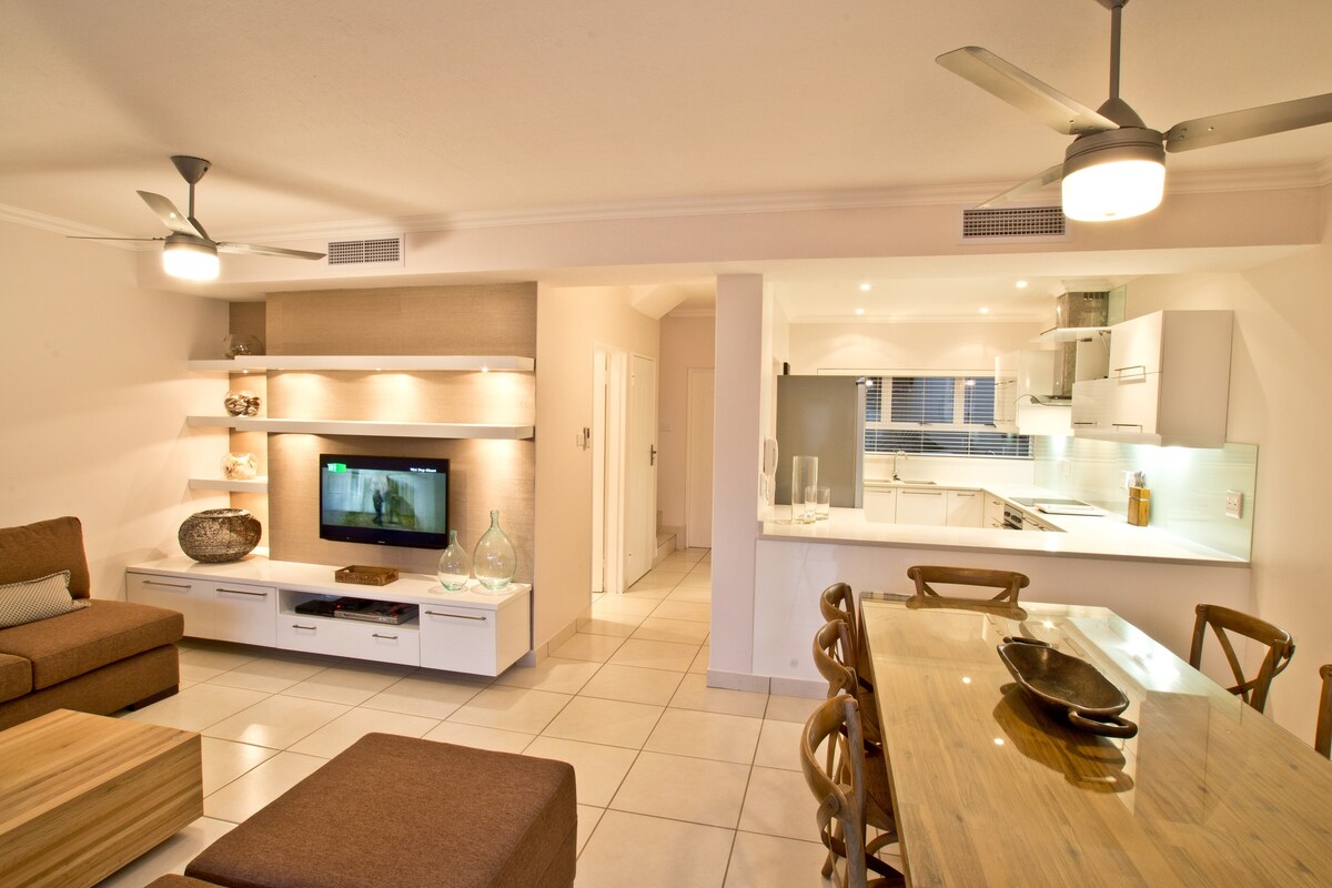 D3 Sea Lodge-by Stay in Umhlanga
