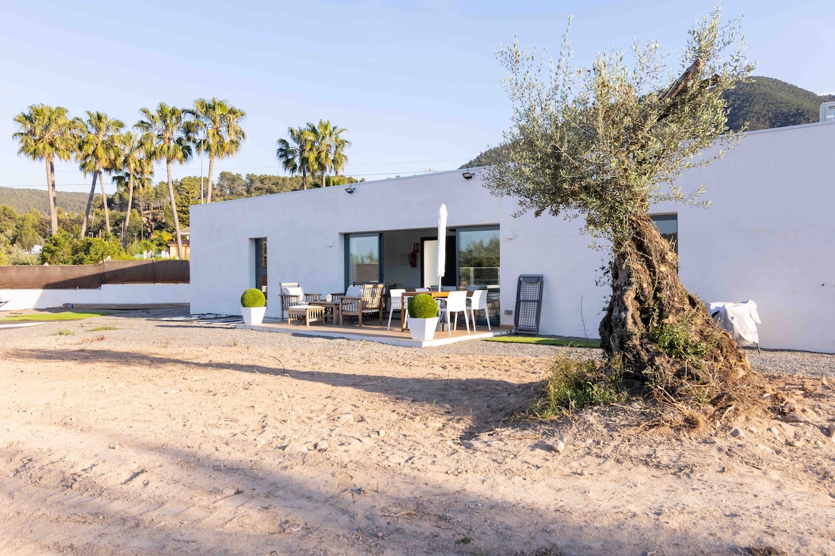 Casa Rural Espadan Suites,  agradable villa nueva