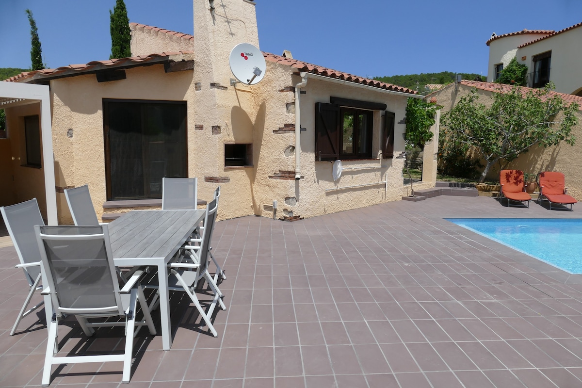 Lovely 3 bedroom holiday home with privat pool