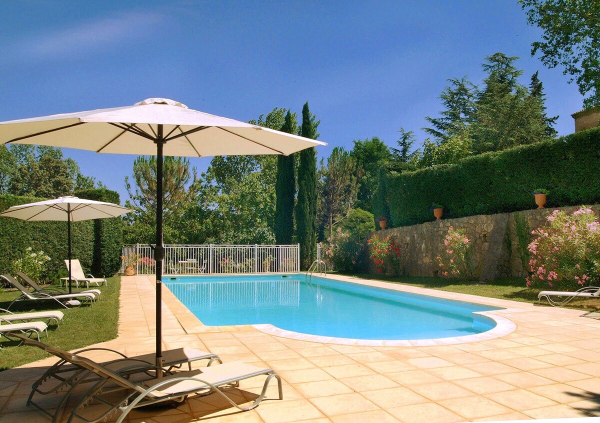Charming french bastide with pool-Apartment 1