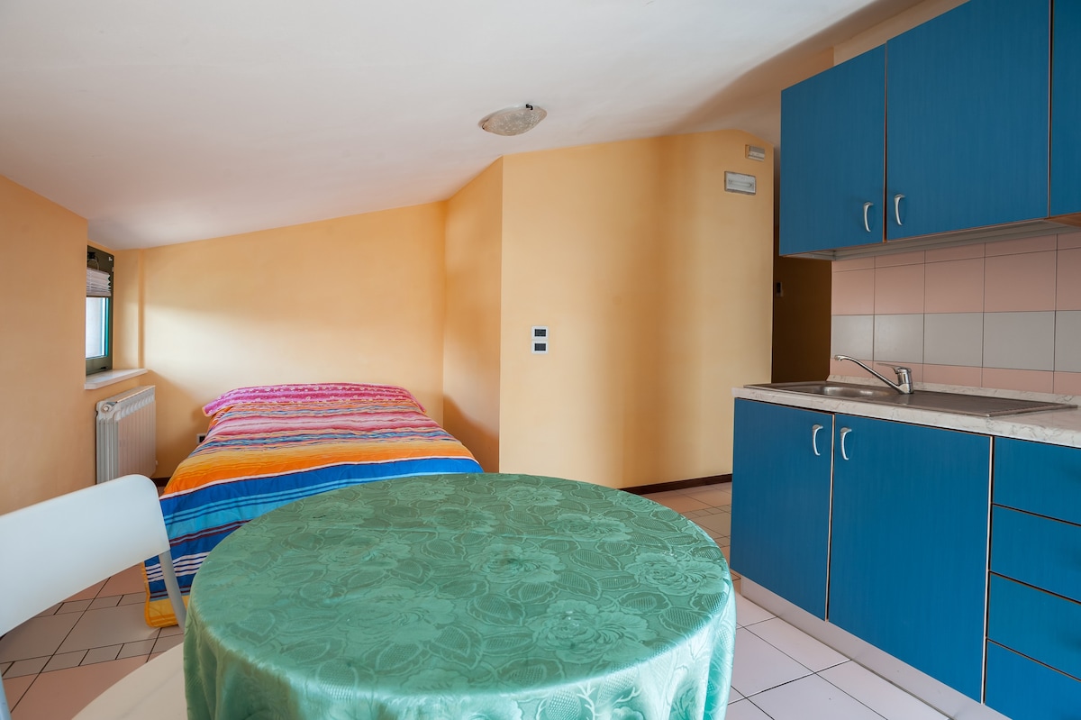 蓝色客房，位于圣西斯托的单间公寓