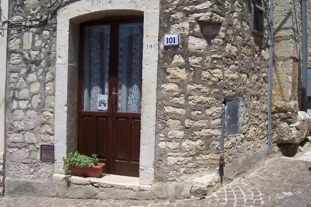 Casa Primula, Via Umberto I, 101