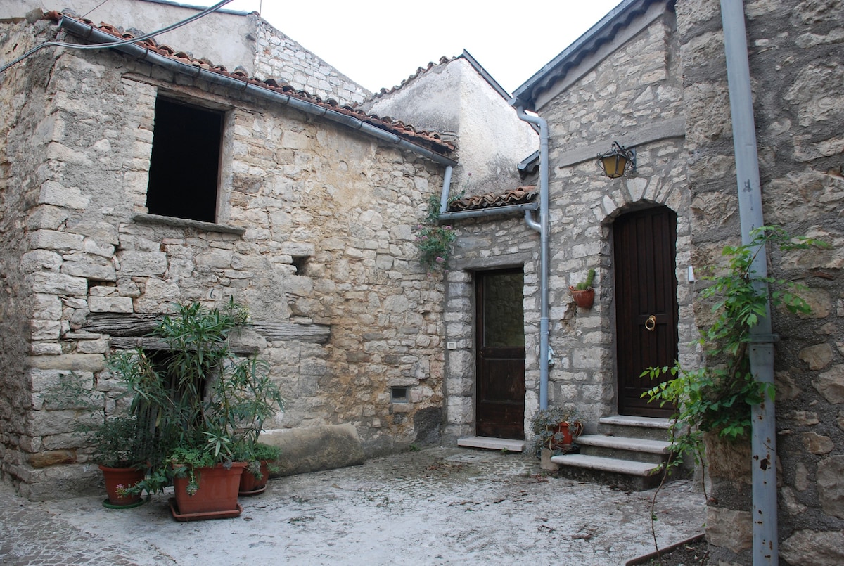 Casa Girasole ， Vico I Guard ， 4