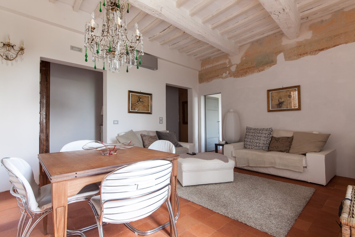 Casa Breccia - Stunning medieval village townhouse