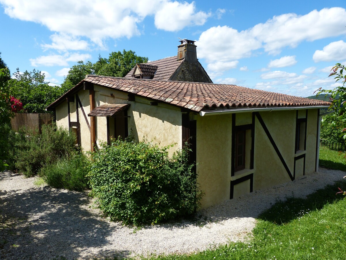 茉莉花小屋、露台、公共泳池