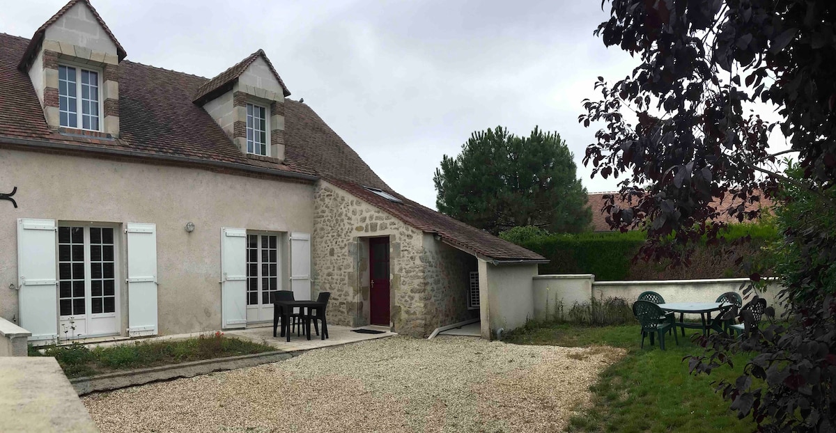 Maison 3 chambres avec jardin / parking