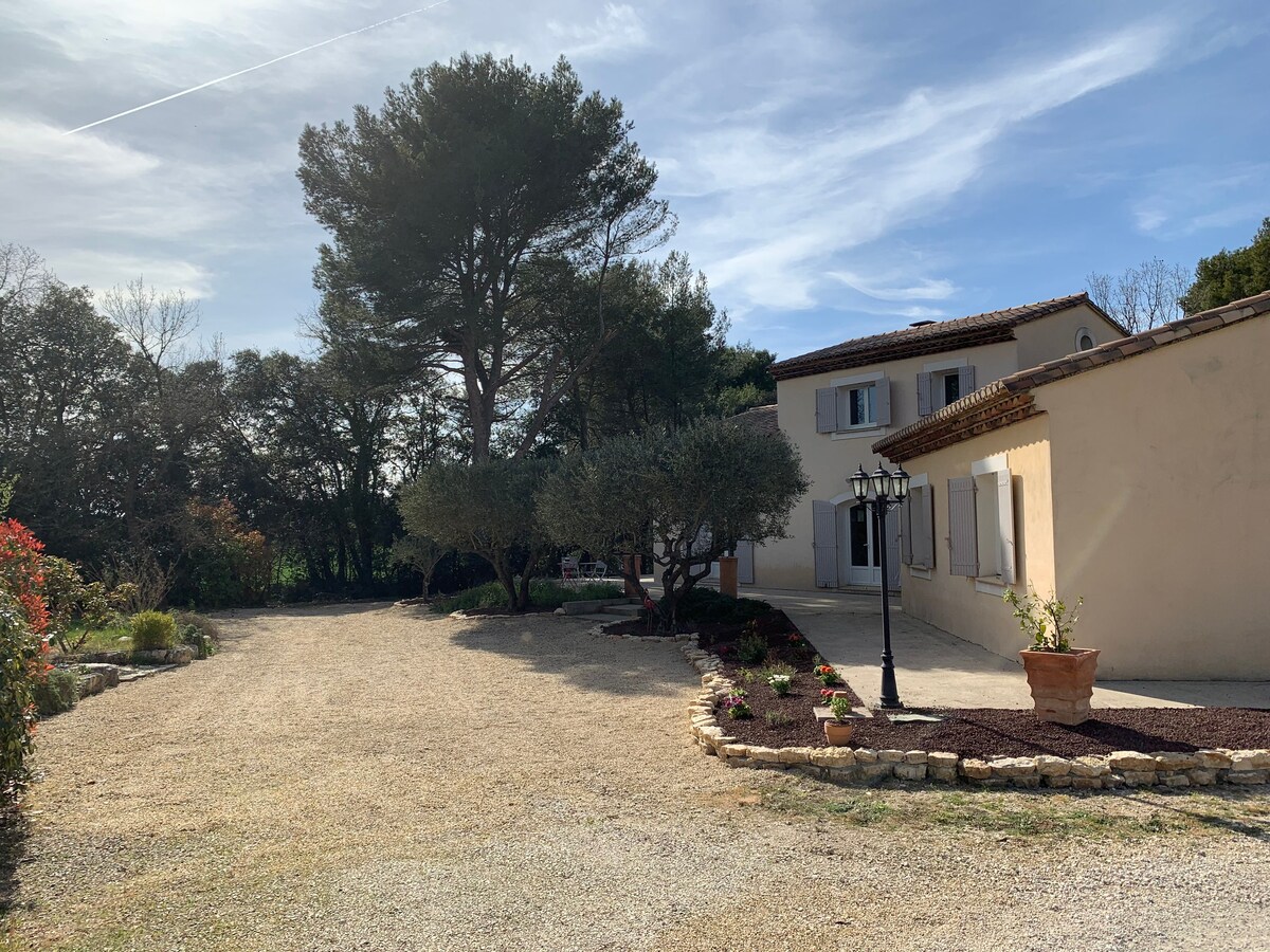 安静的普罗旺斯农舍（ Provencal farmhouse ） ， 15分钟可抵达Aix-en-Provence