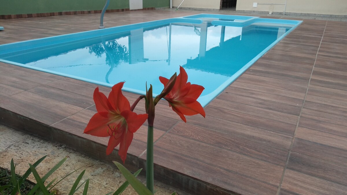 Casa familiar com piscina em Penedo RJ