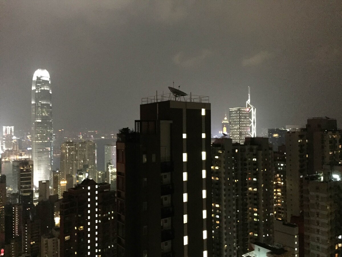 香港市中心/中层屋顶公寓