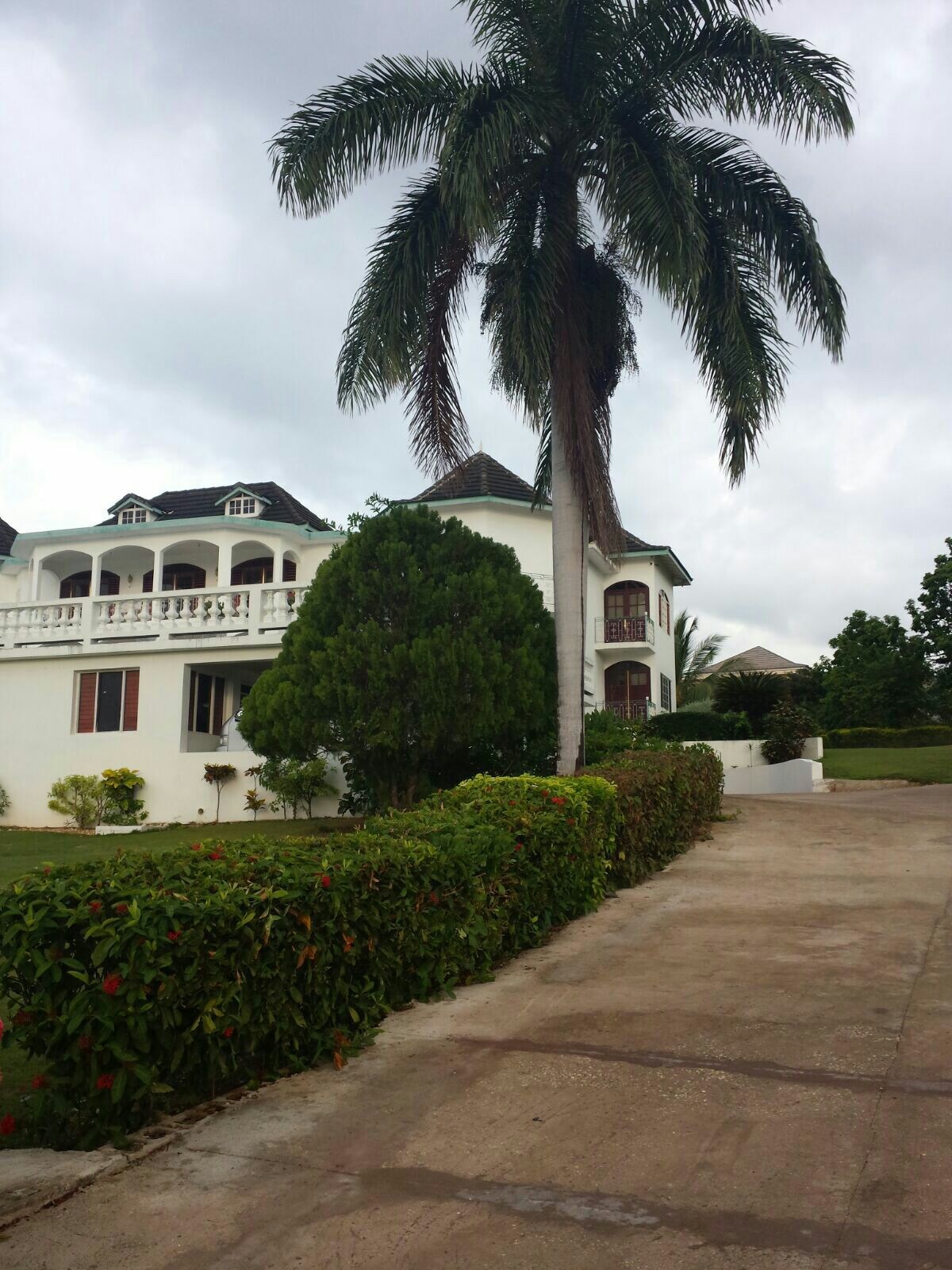 Seaview Chareau Montego Bay Villa