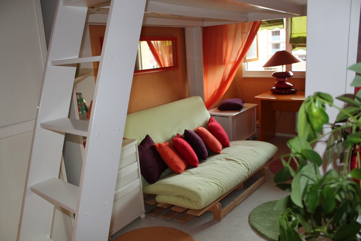 「彩色生活」双人房，带日式床