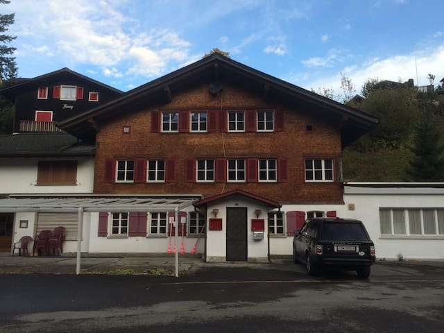 恩格尔贝格(Engelberg)的民宿