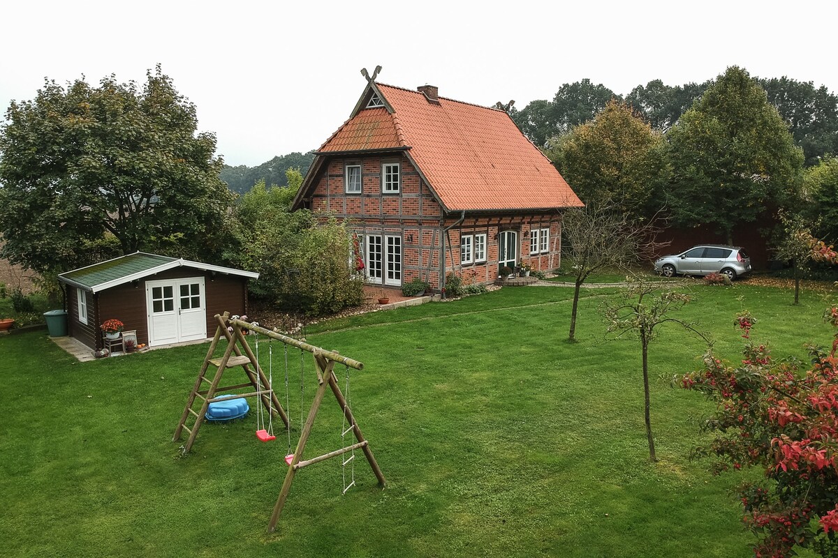 Schafwinkel/Heide的半木制度假屋