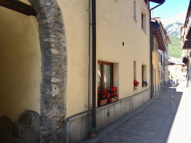 巴尔多内基亚 (Bardonecchia)的民宿