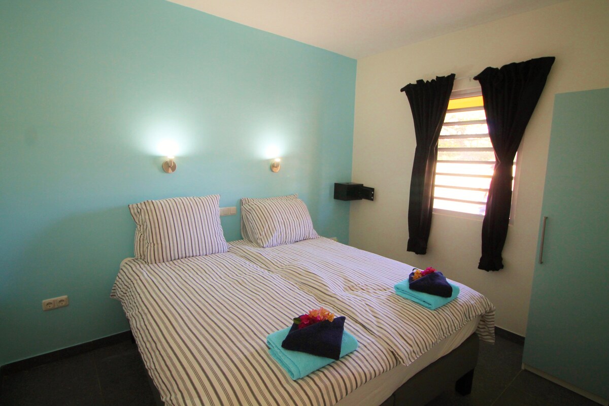 Bahia Apartments & Diving - 2 Bedroom Ap. - A1