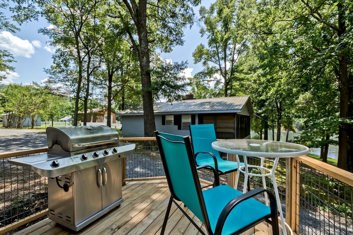 Dog Friendly Lake Chickamauga Home, Private Dock