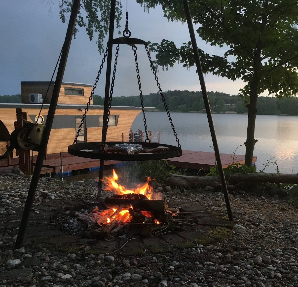 Houseboat Domek Plywajacy Ślesin