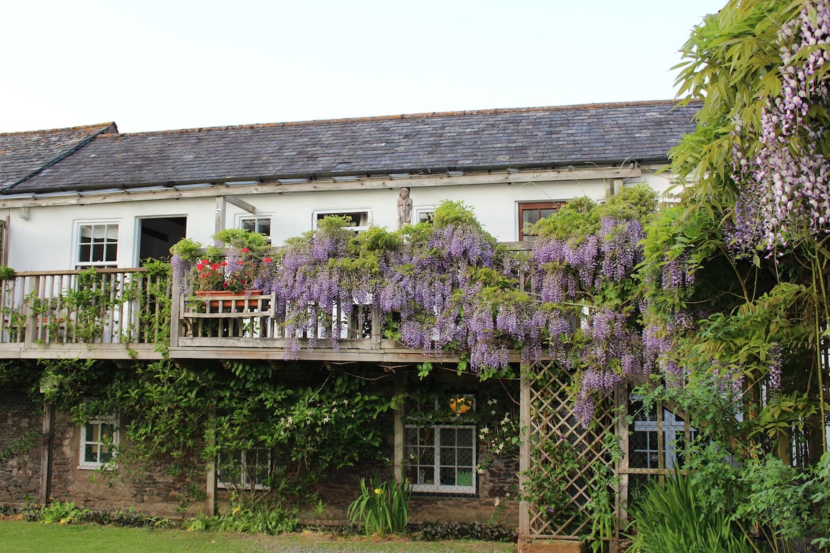 Peaceful Holiday Cottage in South Devon