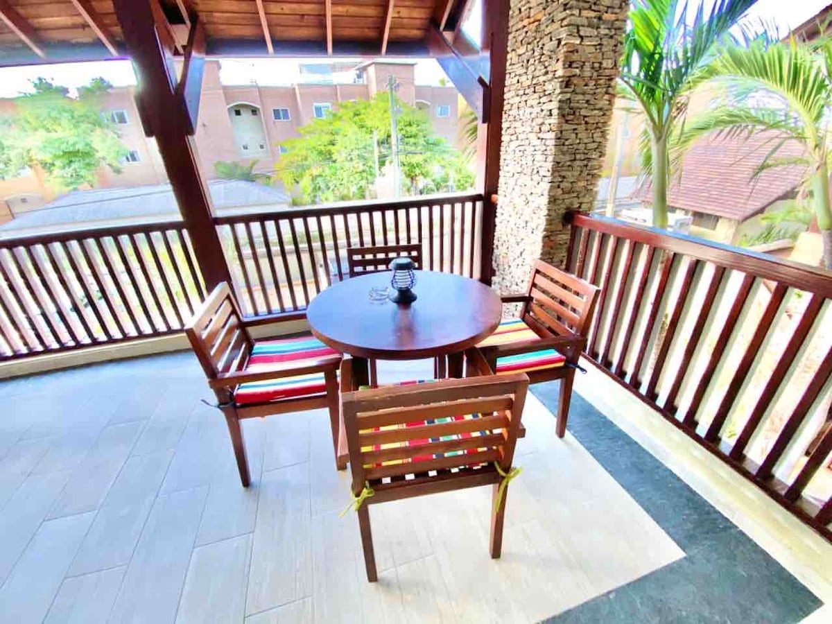 Las Terrenas beachfront 2 bedrooms condo w/ pool.