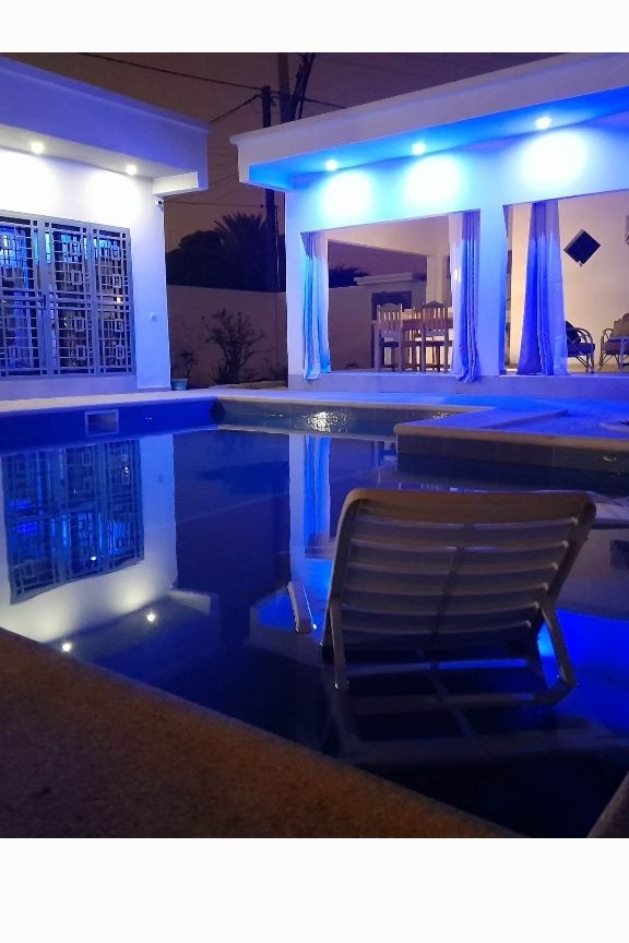 près de la mer, chambre, piscine, pool house privé