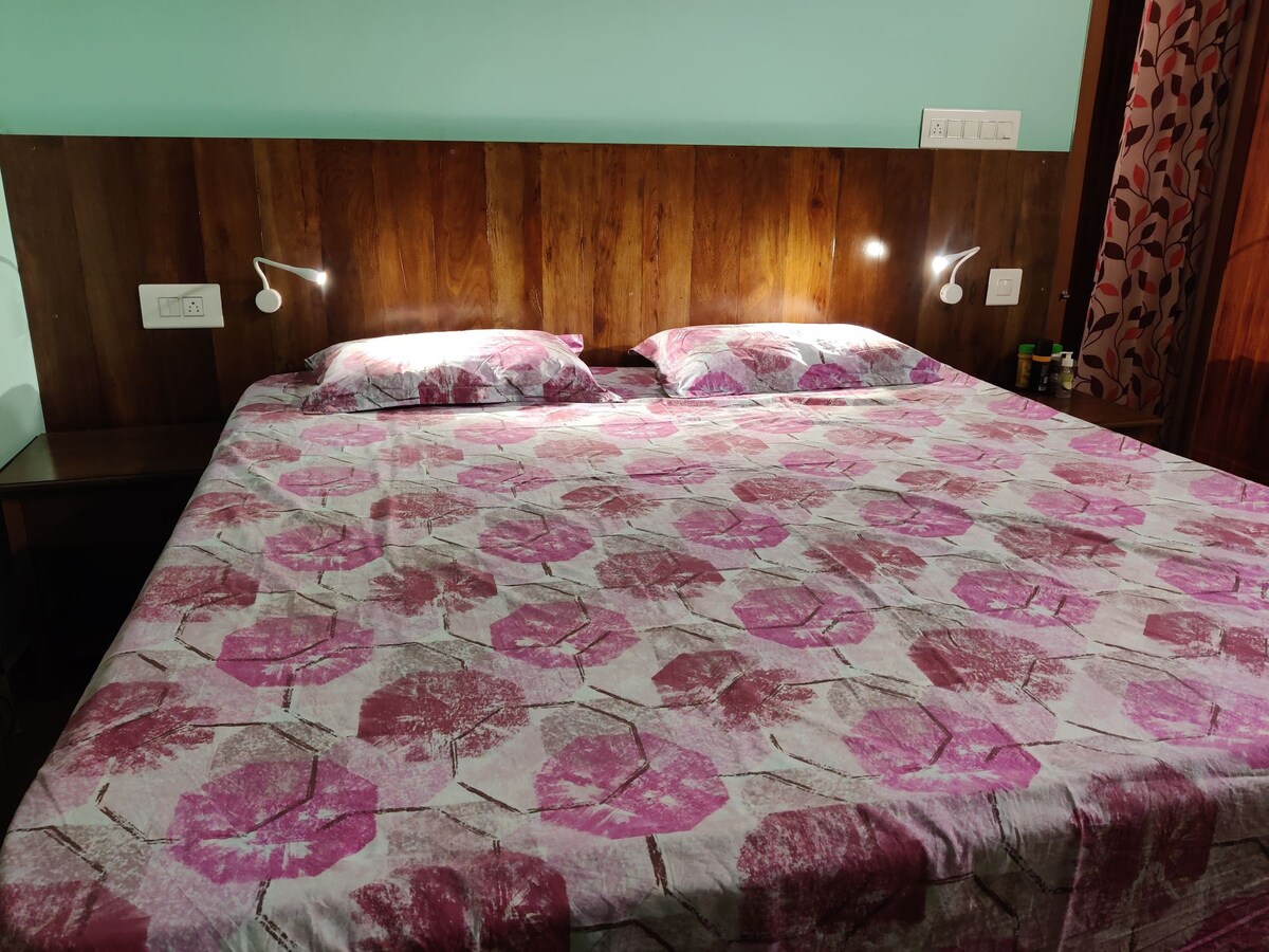 Kabini Lakeside Earthern Cottages Farmstay Camping