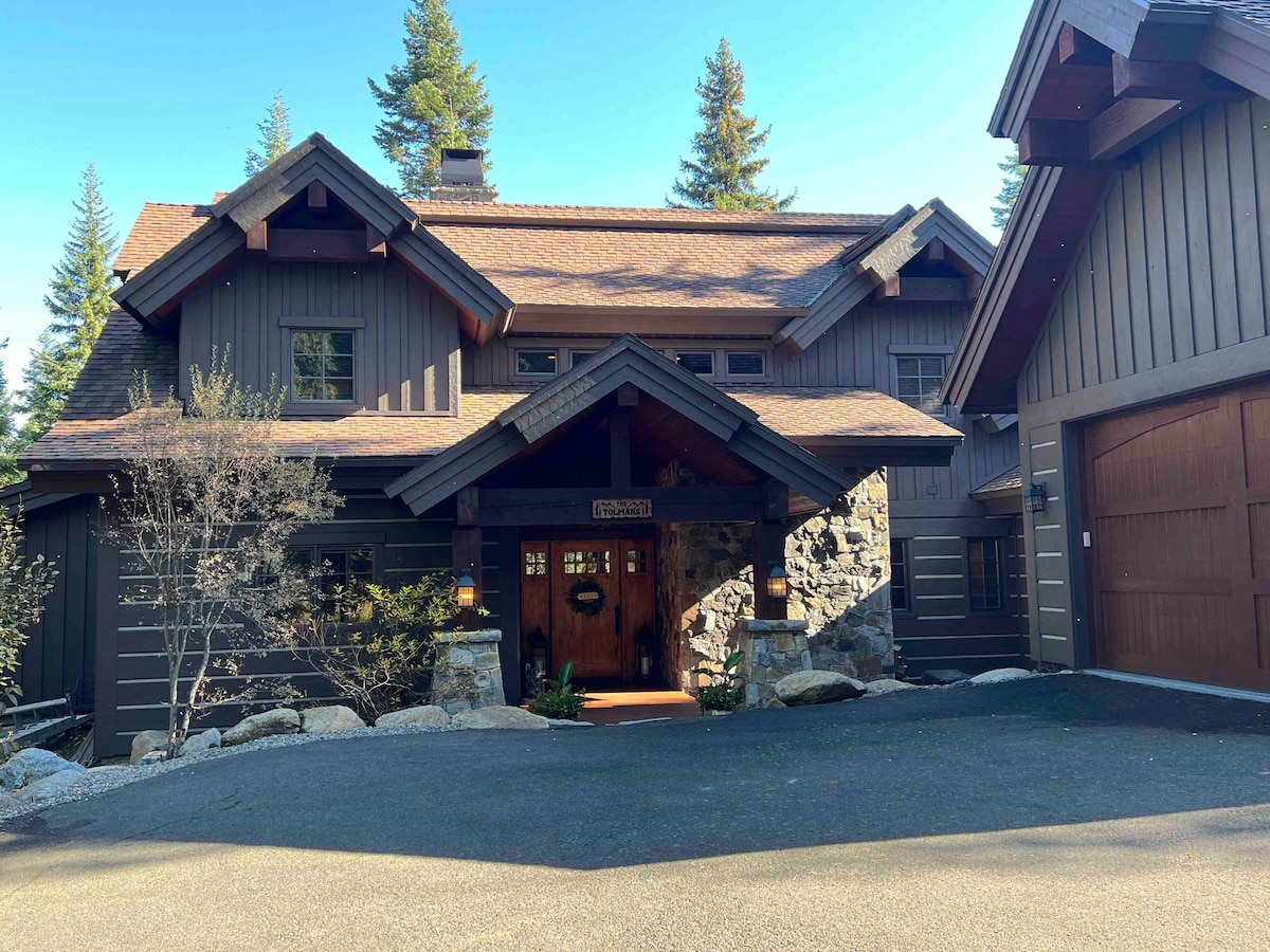 Tamarack Creekside Lodge