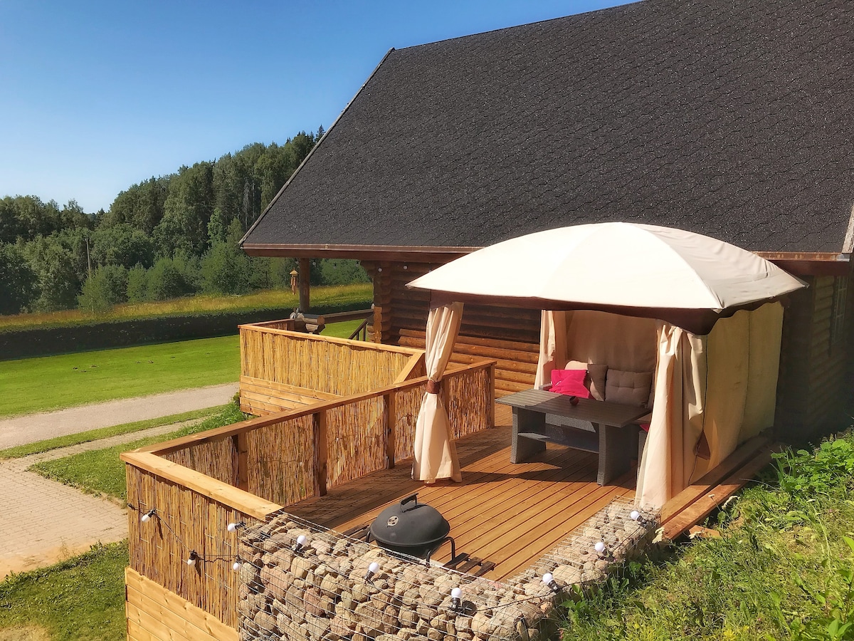 温馨的木屋+桑拿房，靠近Väike-Munamäe滑雪度假村