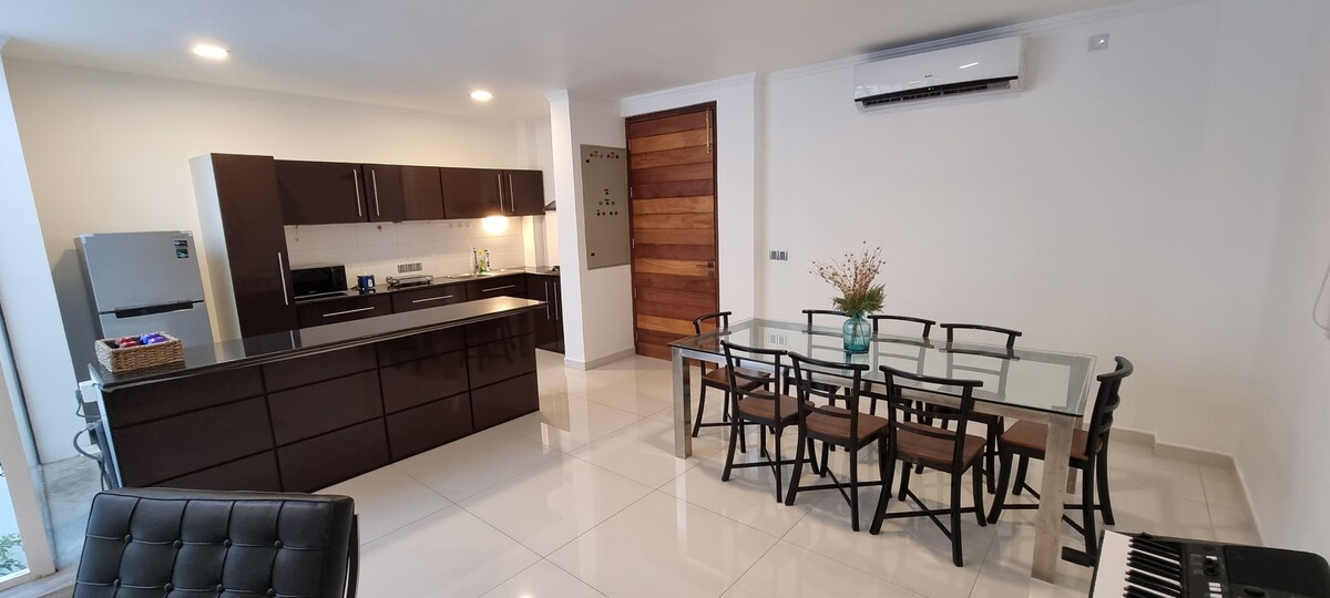 Luxury Apartment located in Havelock road