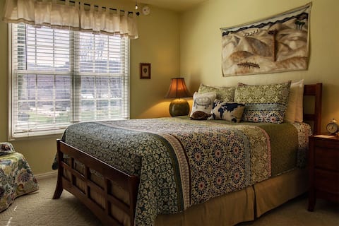 Zion Canyon's contemplative whimsical inn (DT)