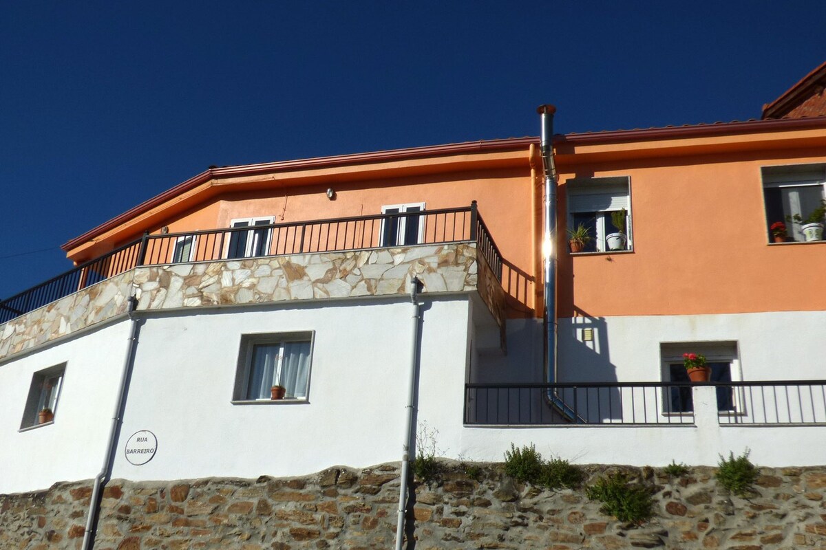 Casa en la Ribeira Sacra, Pombeiro