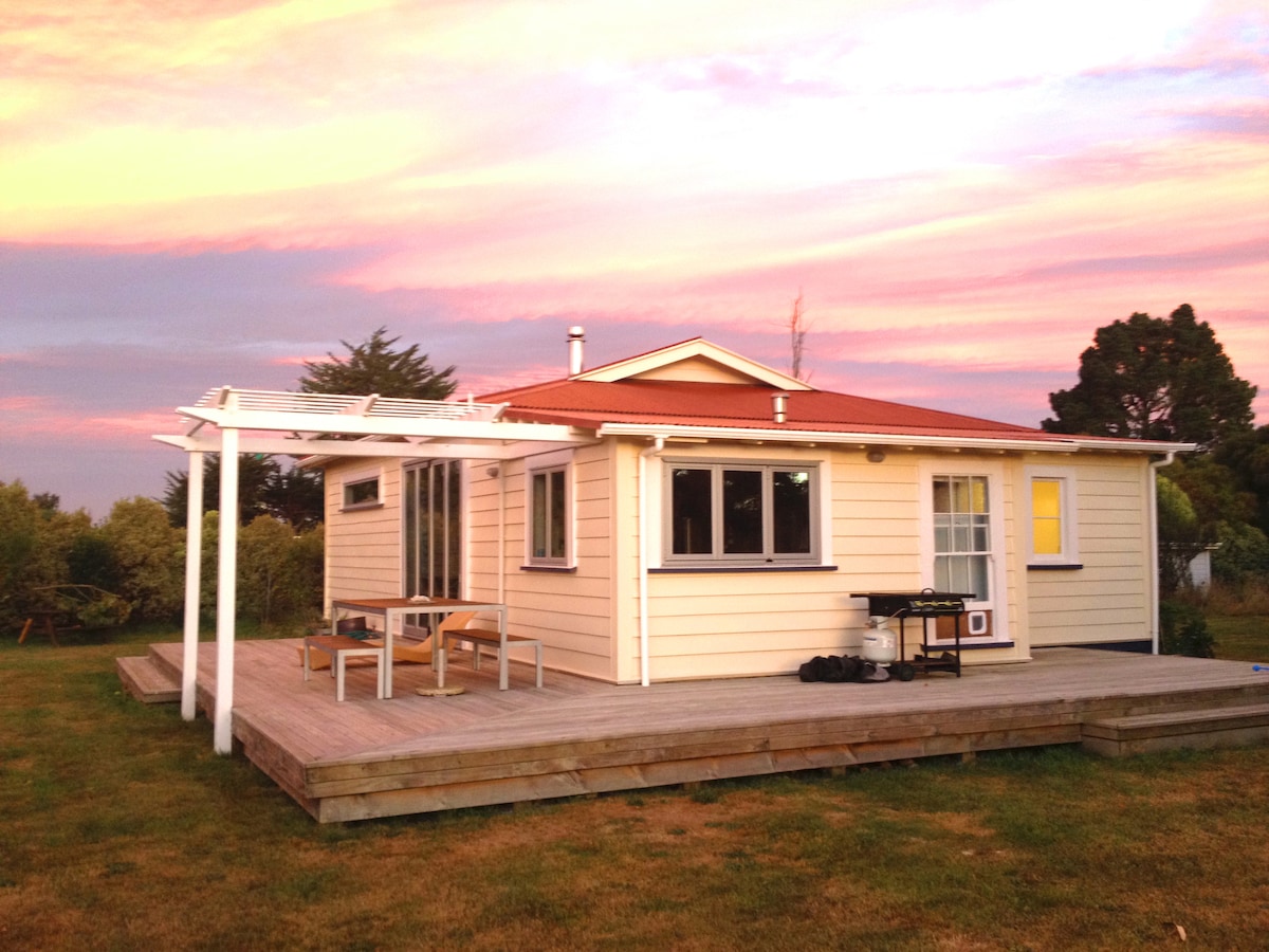 Greytown - The Railway Cottage