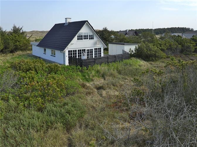 Skønt sommerhus i Hvide Sande